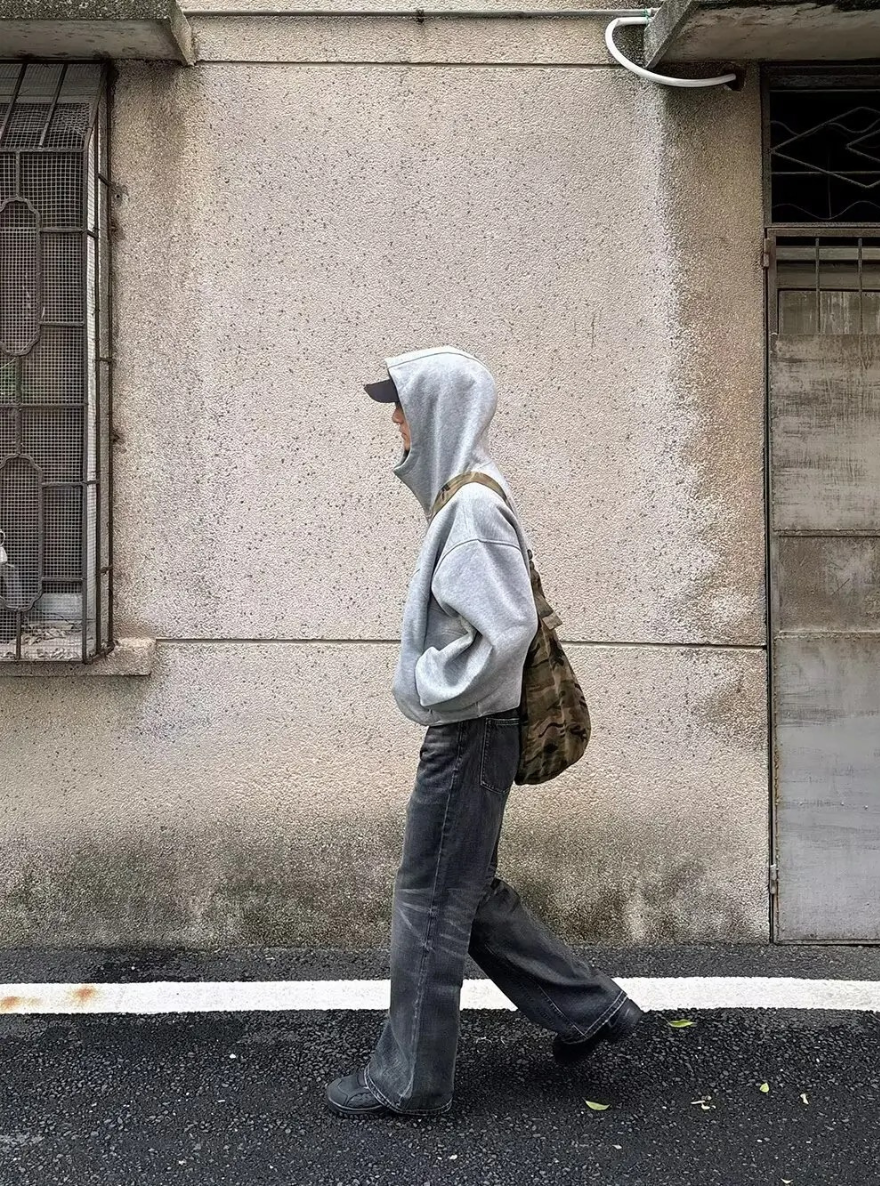 Lazy Pullover - Zip Jacket